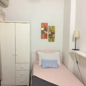 Suria Kipark Damansara Single Bed And A Foldable Mattress Guest house